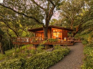 1 Kittiwake Rd, Orinda, CA 94563