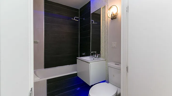 Rented by Nooklyn NYC LLC | media 47