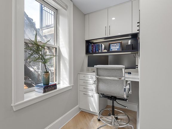 4th image of 50 Rutland Sq #1