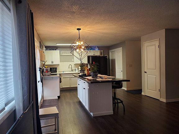5th image of 3212 S Glenn Ct