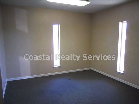 4th image of 1301 Eglin Pkwy #F