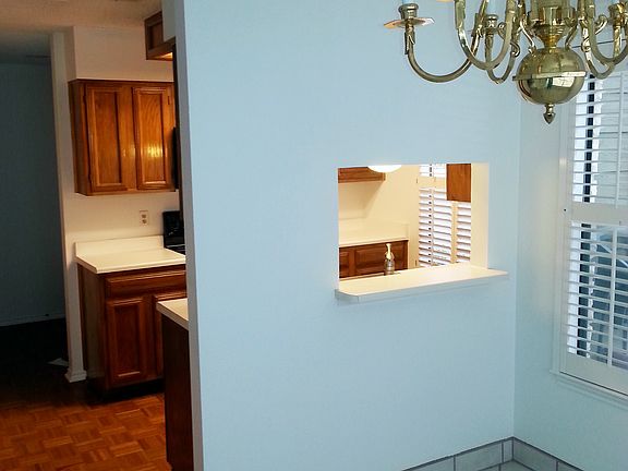 Dining to Kitchen