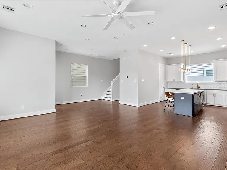 8320 Vista Bella Ln — Photo 11