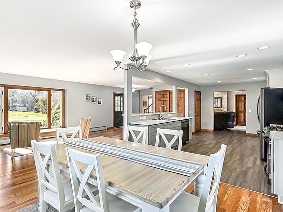 5th image of 17720 Redvere Dr