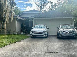 8032 Honeysuckle Ln, Jacksonville, FL 32244