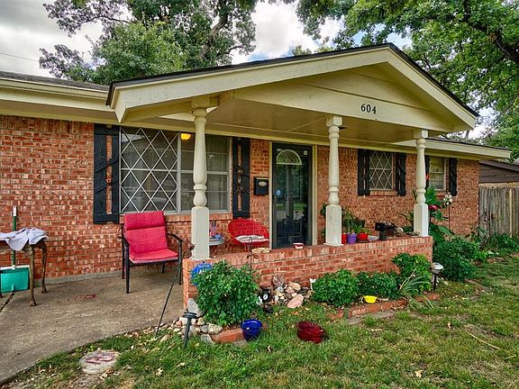 2nd image of 604 Flamingo Way
