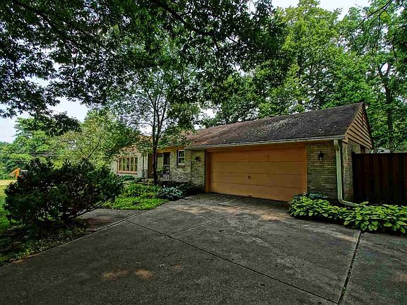 2nd image of 4735 Black Oak Trl