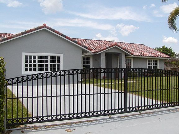 1 OF 2 GATED DRIVEWAYS