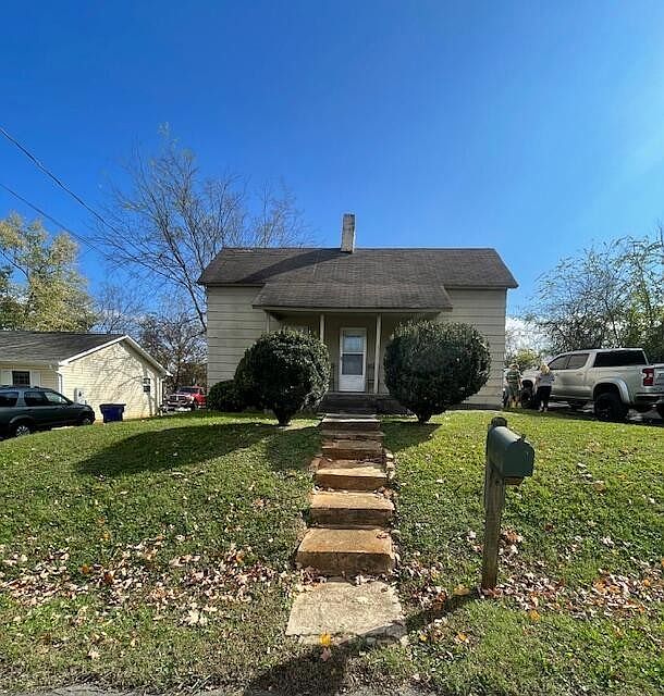 1st image of 993 King Edward Ave SE