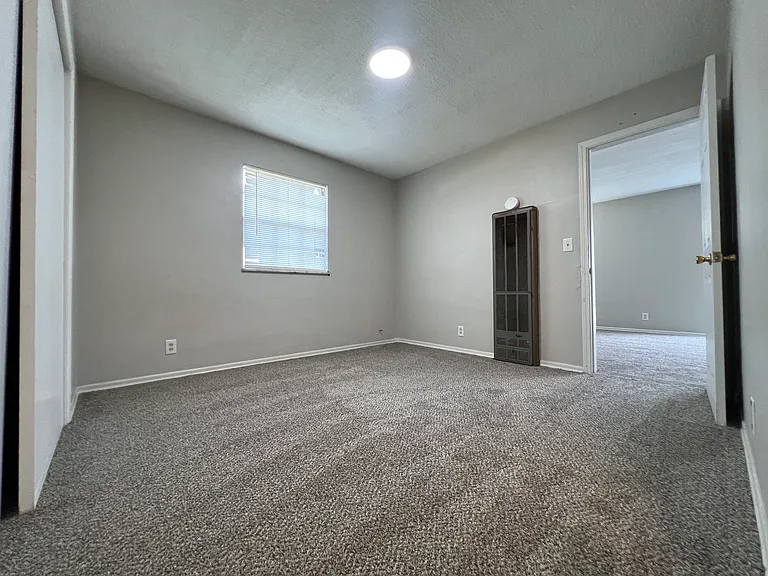 2405 Patrick Dr #5 — Photo 6