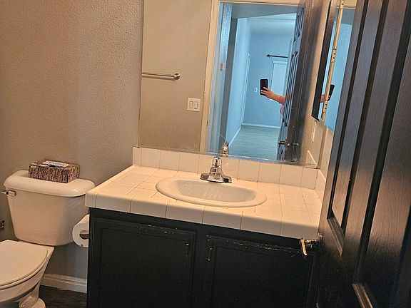 5th image of 1050 E Cactus Ave Unit 2010