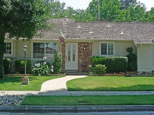 1st image of 938 S Genevieve Ln