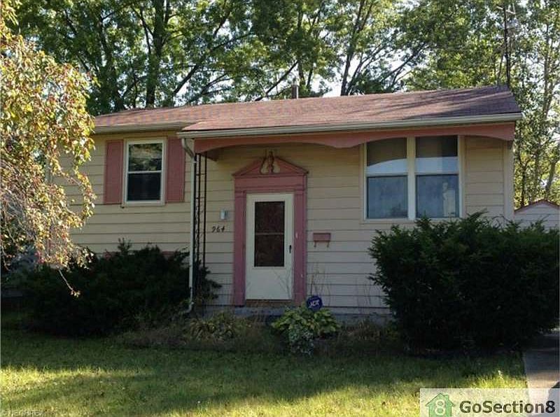 1st image of 964 Bennett Ave NW