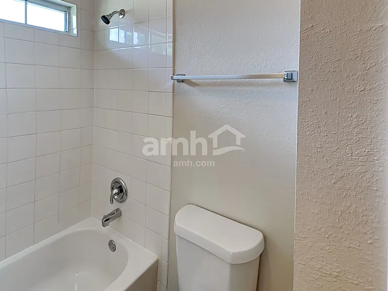501 Falcon Lake Dr — Photo 24