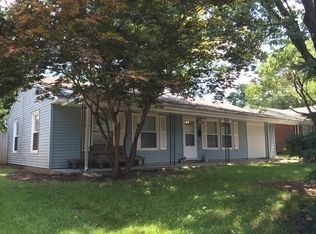 2002 Joanne Ln, Champaign, IL 61821