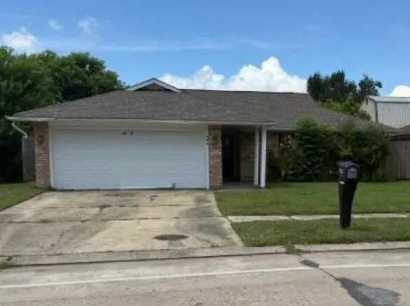 396 Fairway Dr, La Place, LA 70068