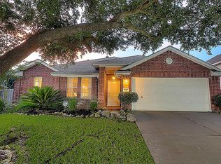 19407 Cherokee Bluff Dr, Tomball, TX 77375