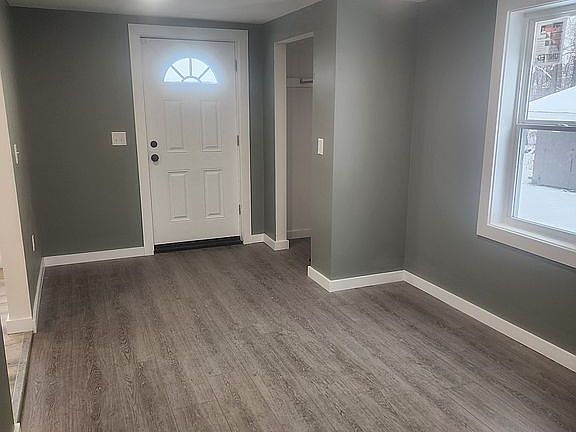 5th image of 137 Eureka St