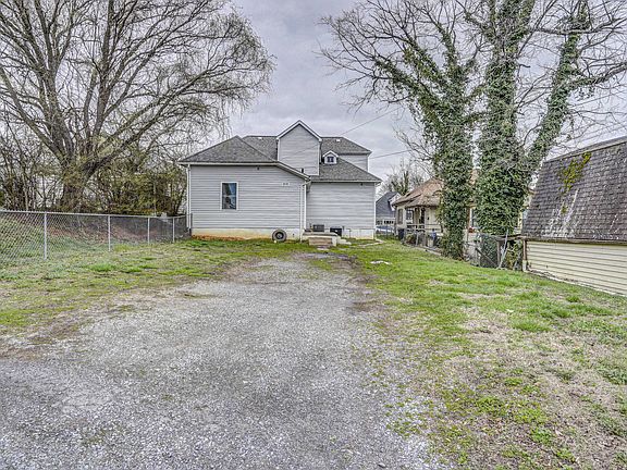 2nd image of 1004 Kentucky Ave #3