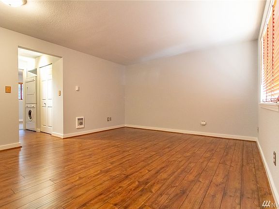 2nd image of 9811 Whitman Ave SW APT 1