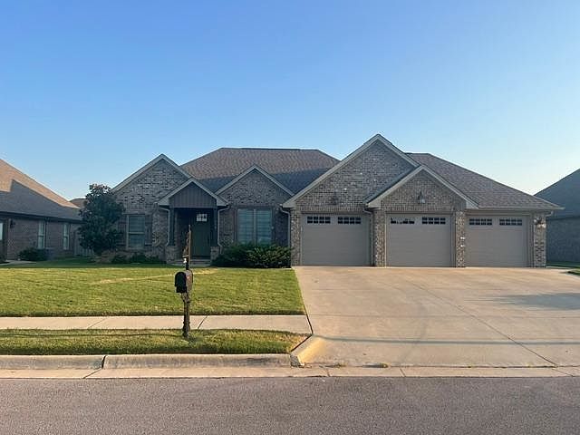 1st image of 113 Scarlette Ln
