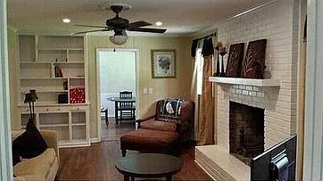 6 bed, 3.0 bath, 1910 sqft, $4,000 — Photo 3