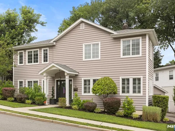 70 Cecelia Avenue, Cliffside Park, NJ 07010