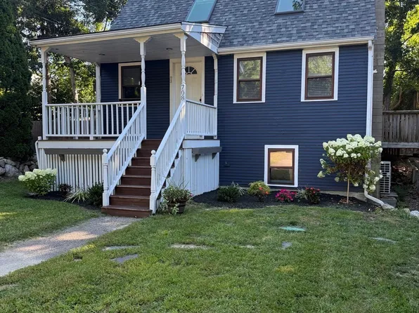 708 Rocky Hill Rd, Plymouth, MA 02360