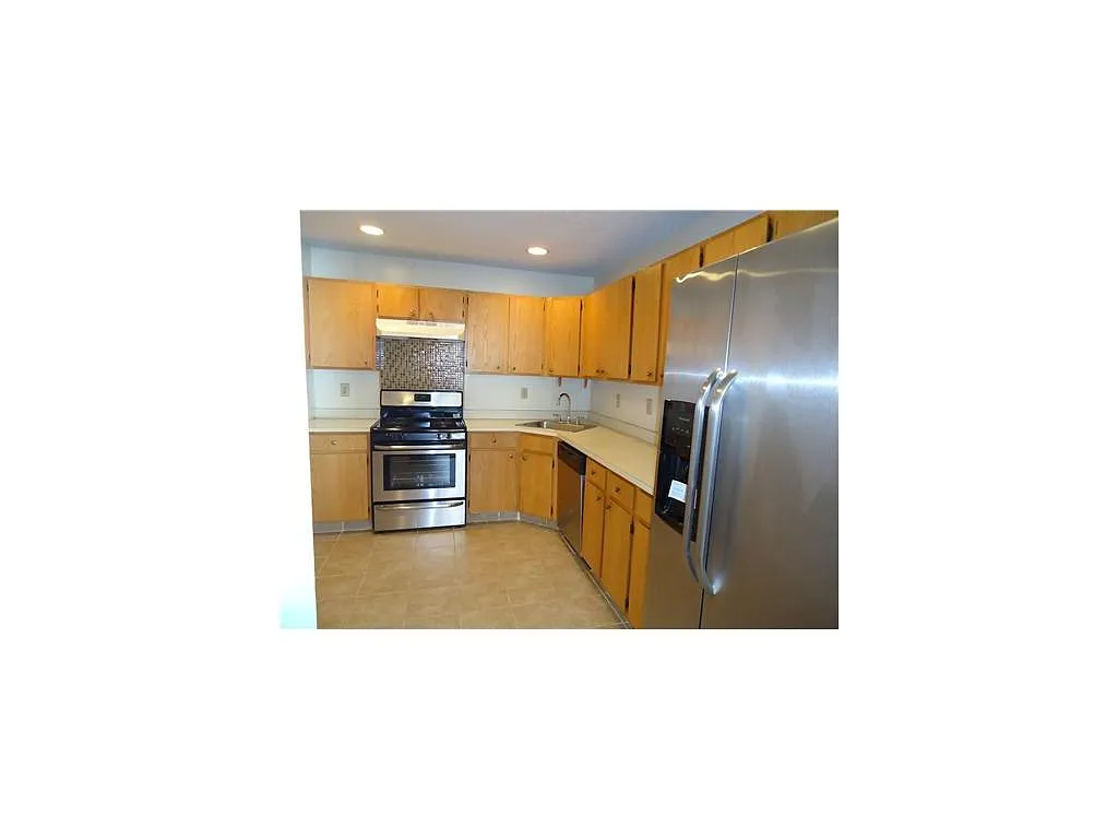 27 Goodwin Dr photo 1