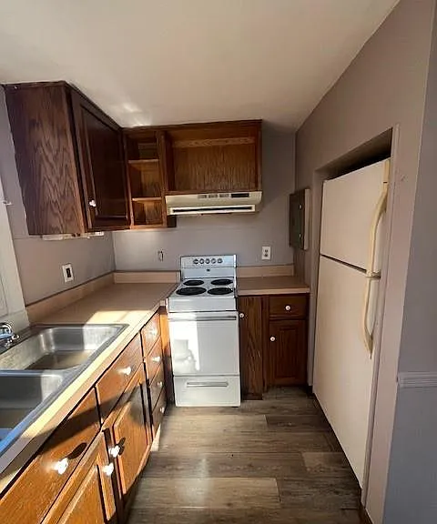 9 E Main St #D — Photo 9