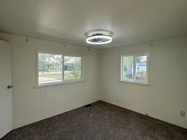 635 Washington Ave — Photo 15
