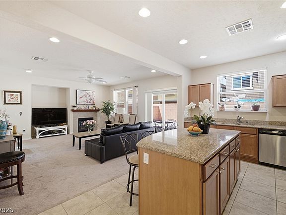 5th image of 344 Botanic Gardens Dr