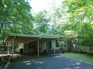 6 Kingman Rd, Berkeley Heights, NJ 07922