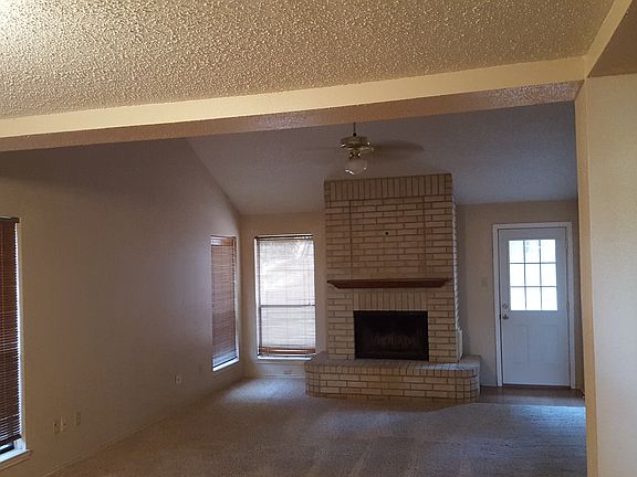 3rd image of 1546 Mooreshill Dr