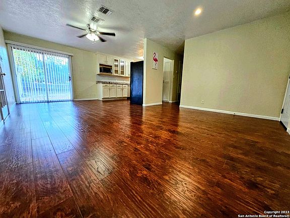 3rd image of 1915 FLAMINGO DR