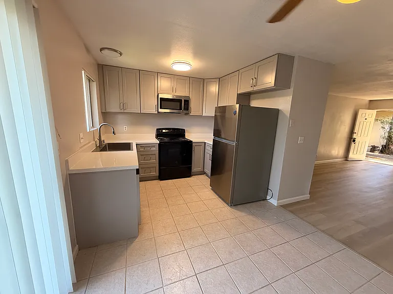 541 Pacific Ave — Photo 6