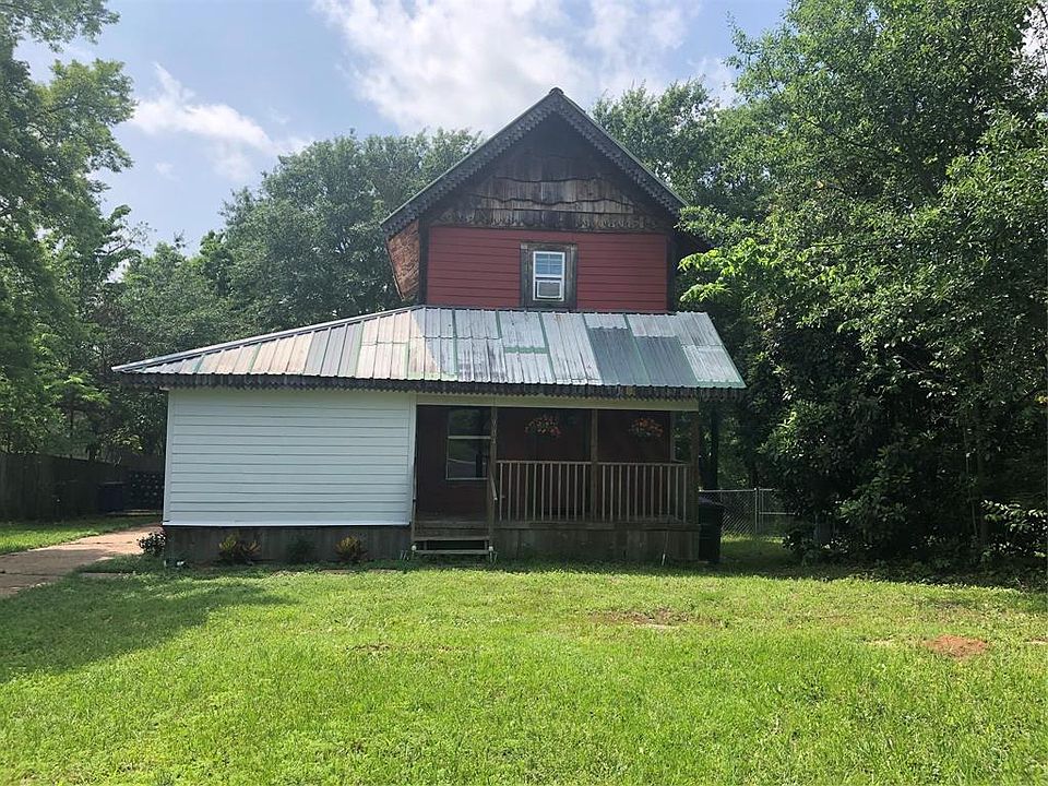 1st image of 904 Avenue J