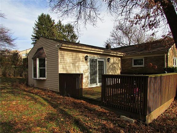 5th image of 5590 Clarene Dr