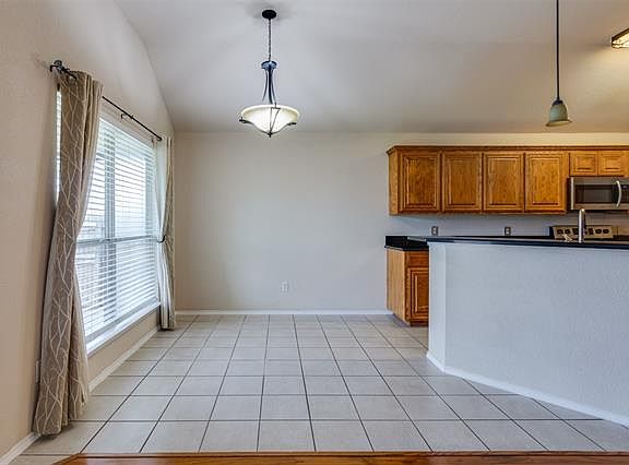 5th image of 4506 Emerald Leaf Dr