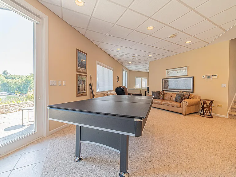 20 Shore Rd — Photo 75