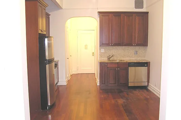 Rented by Corcoran | media 14