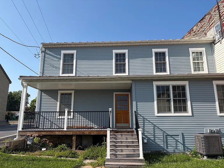 300 E Main St — Photo 2