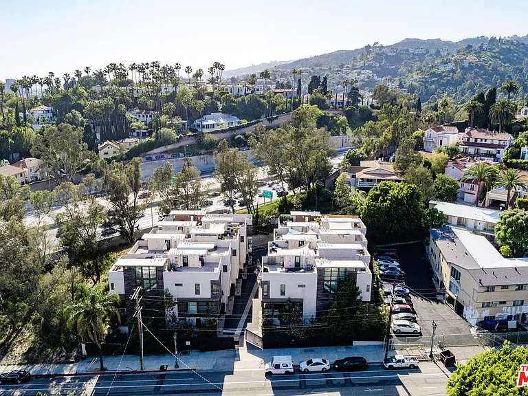 2111 N Cahuenga Blvd #2 — Photo 40