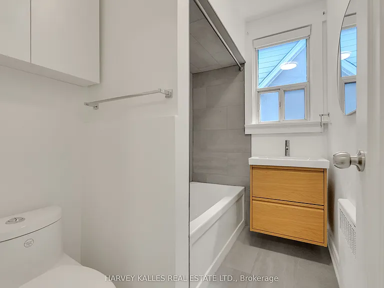 106 Florence Ave — Photo 9