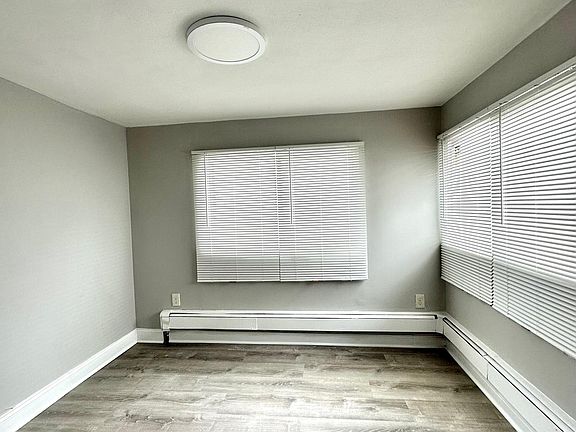 4th image of 101 Franklin Blvd #B