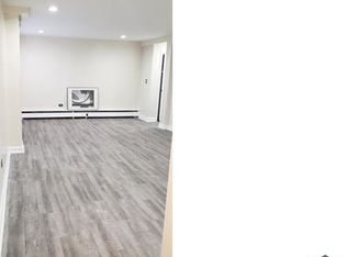 6831 N Seeley Ave #1, Chicago, IL 60645