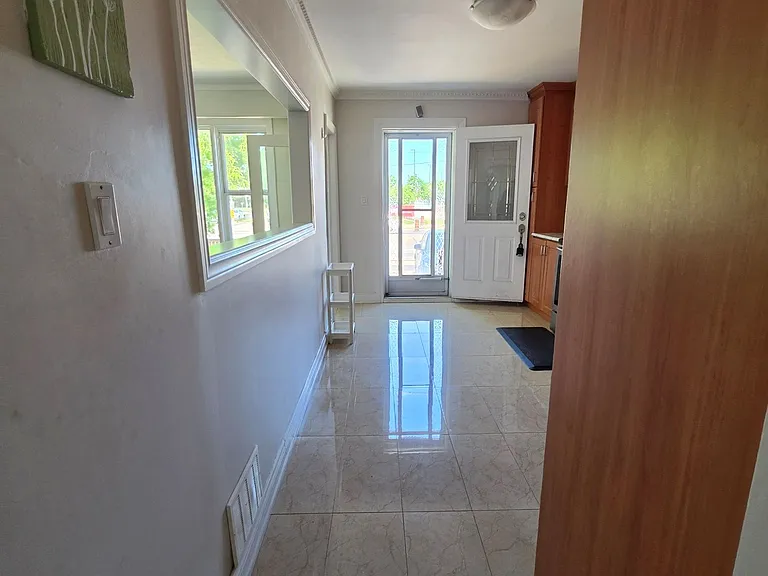 1382 Warden Ave #MAIN — Photo 10