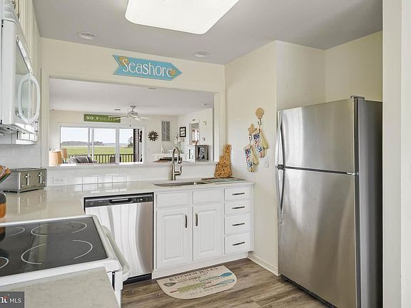 5th image of 37189 Harbor Dr Unit 3503