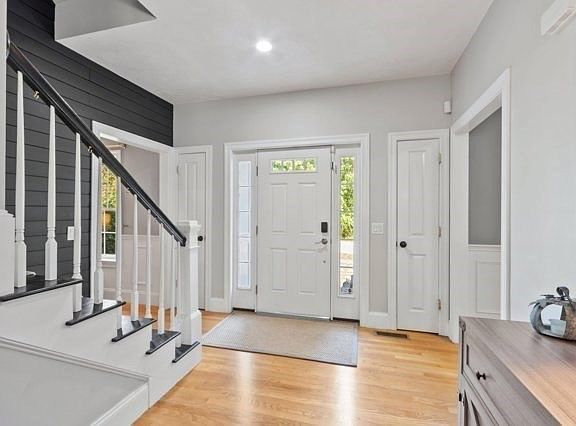 5th image of 25 Stonebridge Rd