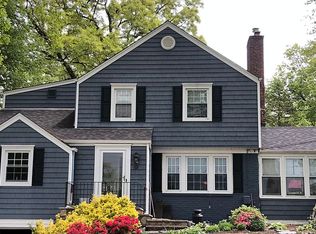 40 Buckingham Dr, Ramsey, NJ 07446